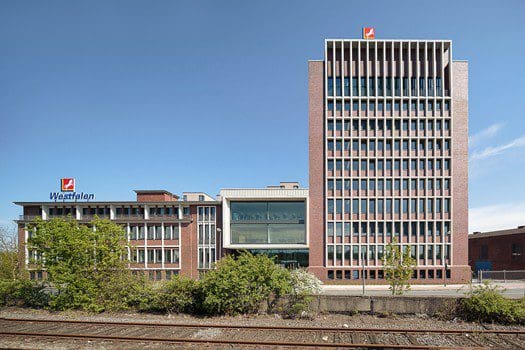 Neubau eines elfgeschossigen Büroturms und Erweiterung der Hauptverwaltung der Westfalen AG am Industrieweg in Münster, Bleckmann & Krys Architekten, Münster.
