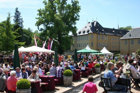 Buntes Treiben bei der Lifestyle-Messe Gartenlust auf Schloss Dyck