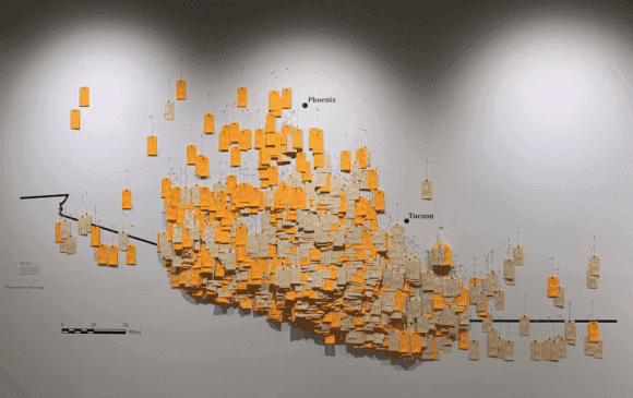 Kunstinstallation "HostileTerrain 94" startet in Münster