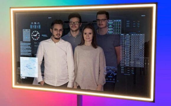 Sprachsteuerung navigiert smarten Spiegel