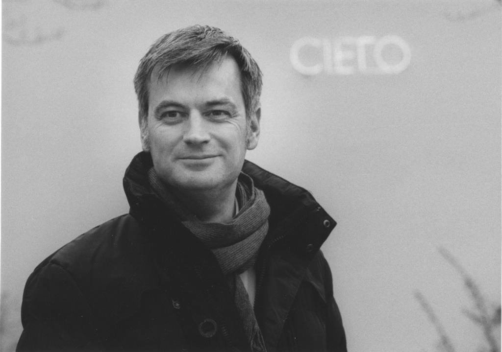 Barbara Klemm und Christoph Brech in einer Ausstellung