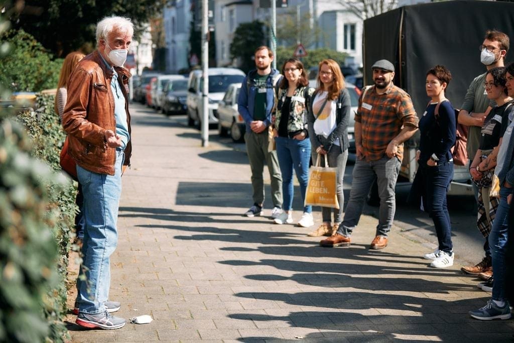 Kennenlernen bei einem kulinarischen Rundgang