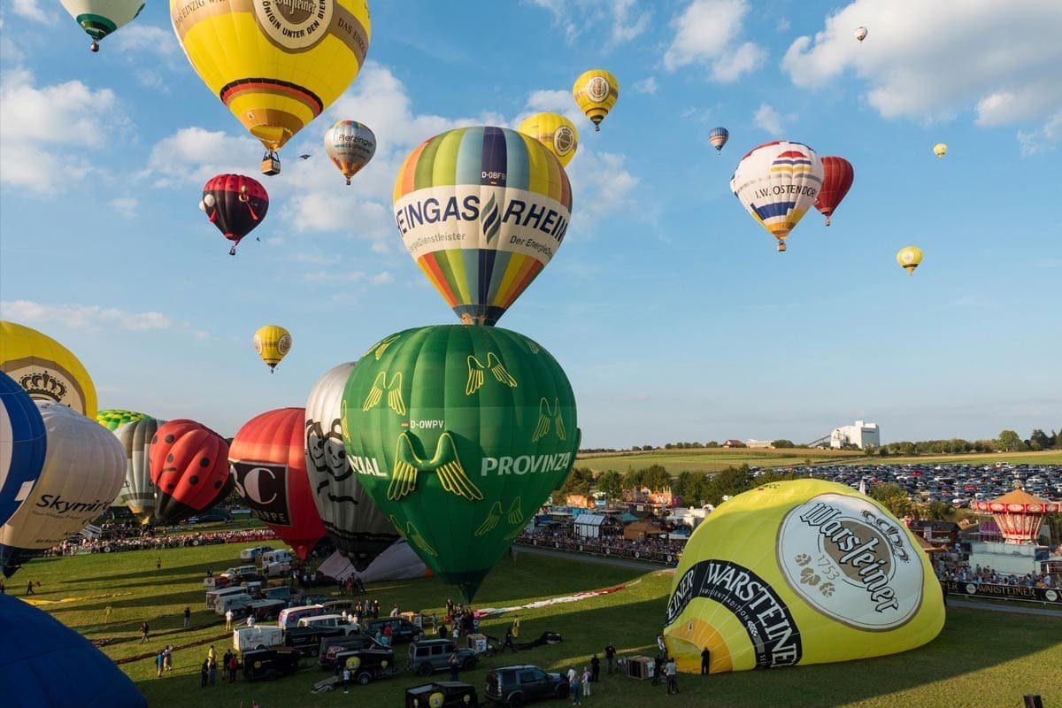 Die 30. Warsteiner Montgolfiade wurde abgesagt. Der Grund ist die Energiekrise. Es werde für die Ballons zu viel Propan-Gas verbraucht.