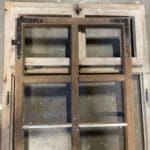 Denkmalpflegerisch sanierte Fenster des Spiekerhauses in Attendorn: Zustand nach Abnahme des Altanstrichs - Foto Claus Ortmann