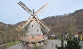Historische Windmühle optimal platziert