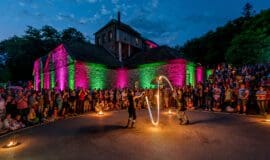"Luise heizt ein" ist am 1. Juli 2023 in Balve-Wocklum ein Höhepunkt des Ferromone-Festivalsommers in Südwestfalen - Foto Stephan Sensen